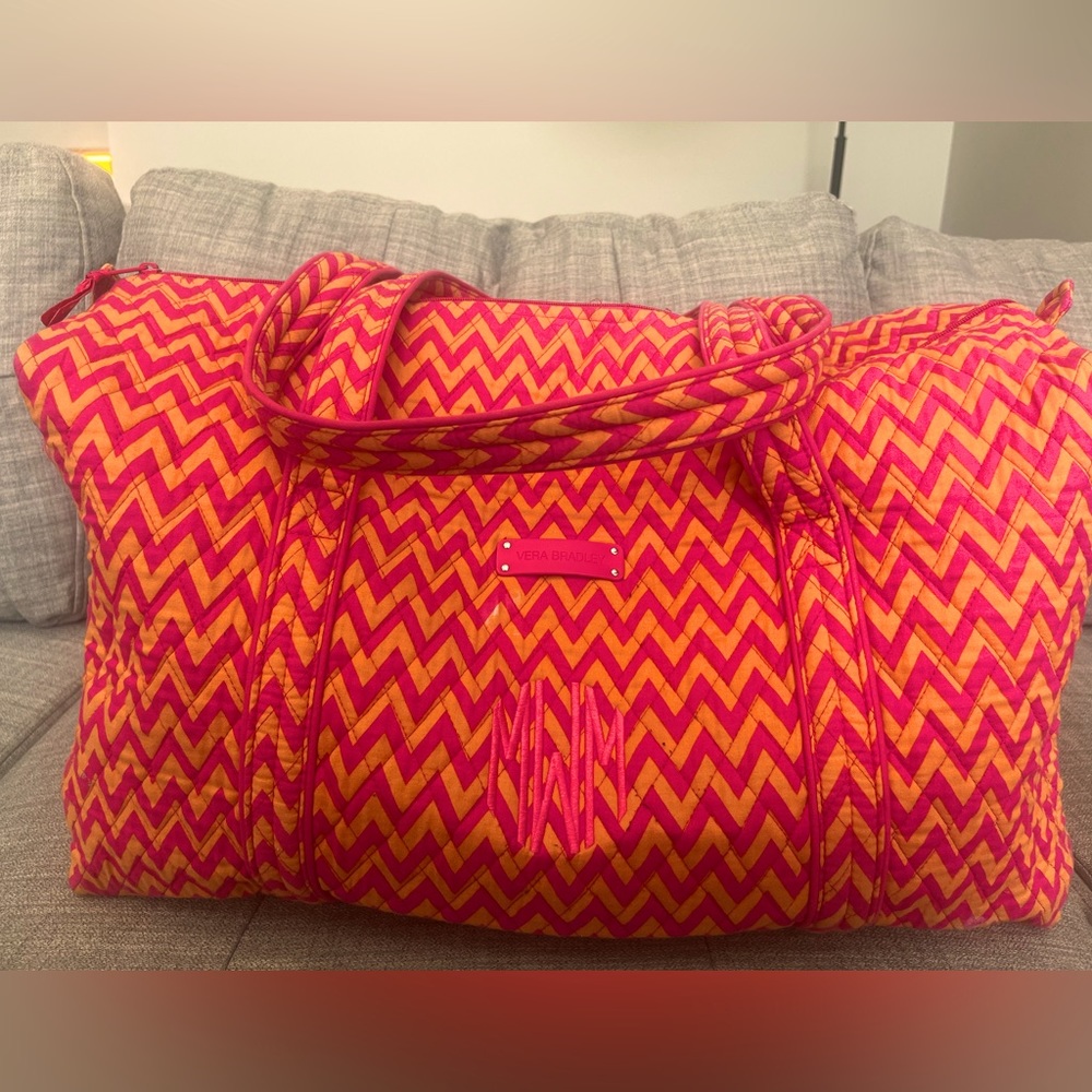 • Vera Bradley Ziggy Zags Duffle Chevron Pink Orange